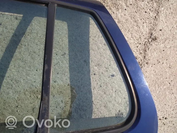 Volkswagen Golf IV Szyba karoseryjna drzwi tylnych 