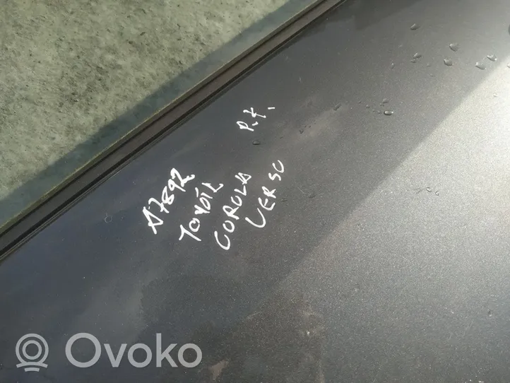 Toyota Corolla Verso AR10 Priekinės durys pilkos