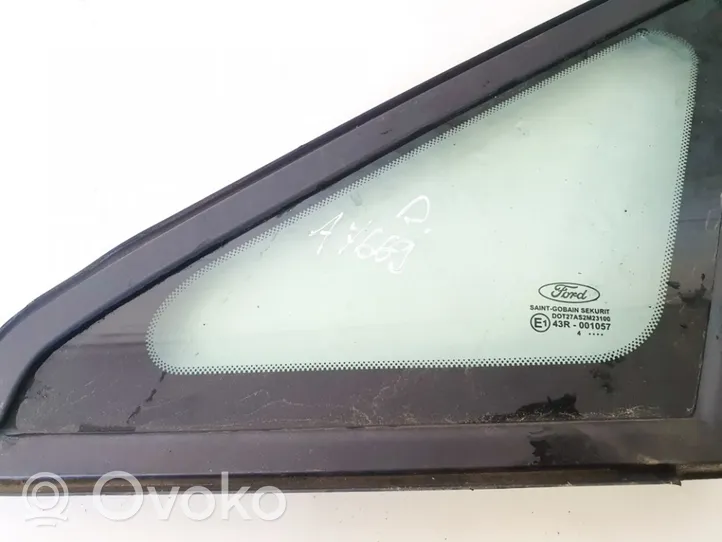 Ford Focus C-MAX Front triangle window/glass 