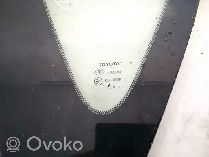 Toyota Verso Fenêtre latérale avant / vitre triangulaire 