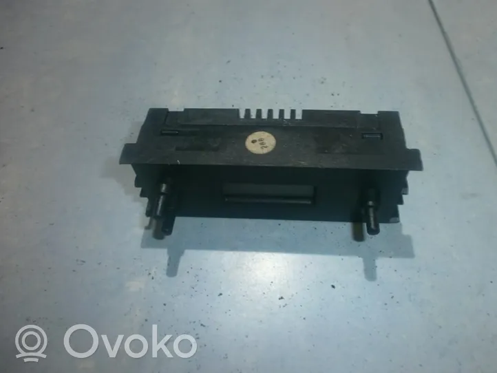 Toyota Carina T190 Monitori/näyttö/pieni näyttö 839100a5020