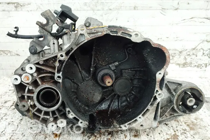 Opel Antara Manual 5 speed gearbox 96420073