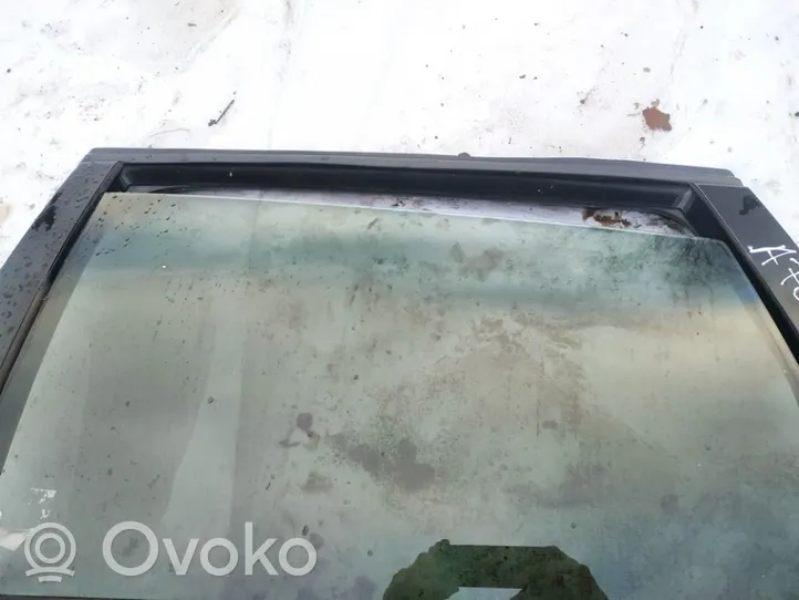 Volkswagen Polo Rear door window glass 