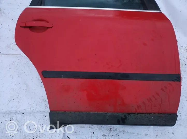 Volkswagen PASSAT B5.5 Galinės durys raudonos