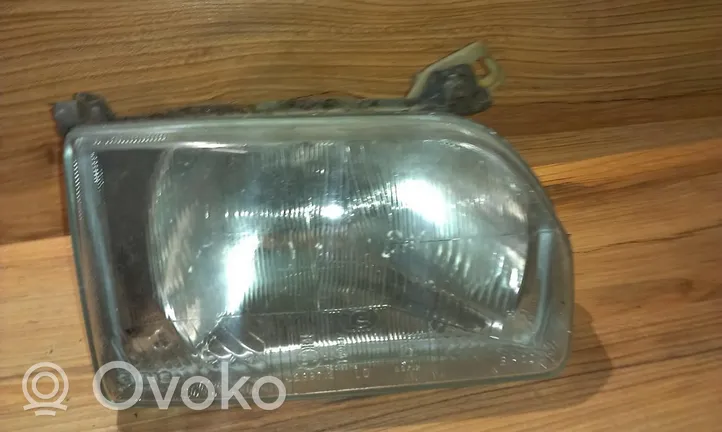 Ford Orion Lampa przednia 05172011