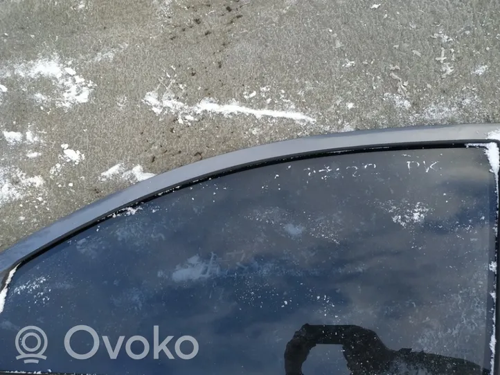 Nissan Qashqai Etuoven ikkunalasi, neliovinen malli 