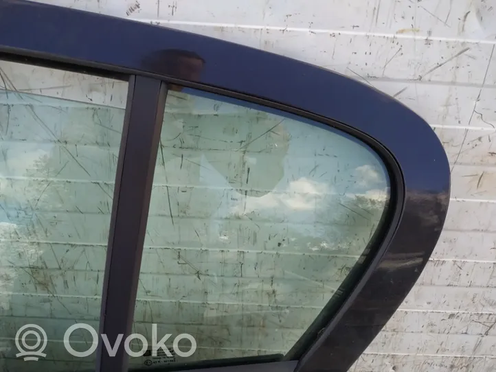 Opel Astra H Fenêtre latérale vitre arrière 