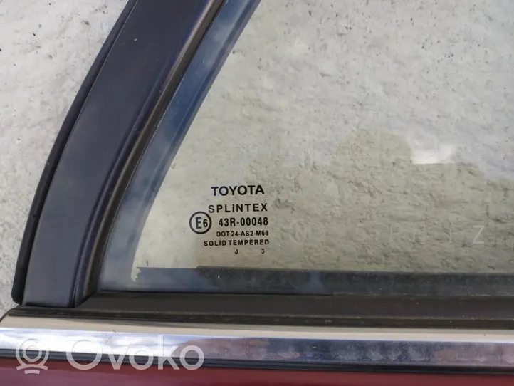 Toyota Avensis T250 Szyba karoseryjna drzwi tylnych 