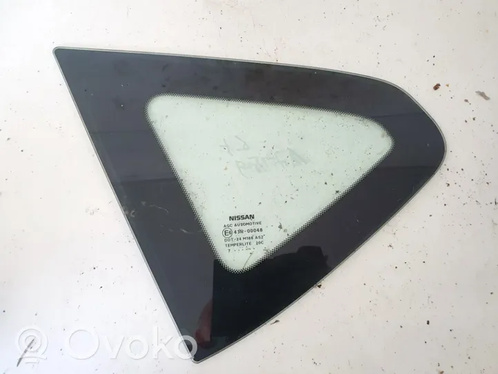 Nissan Qashqai Aizmugurējais virsbūves sānu stikls 