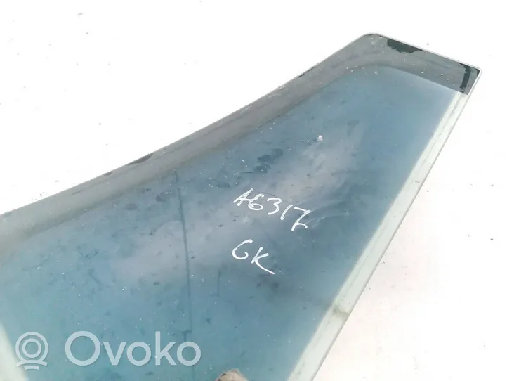 Opel Vectra C Rear vent window glass 