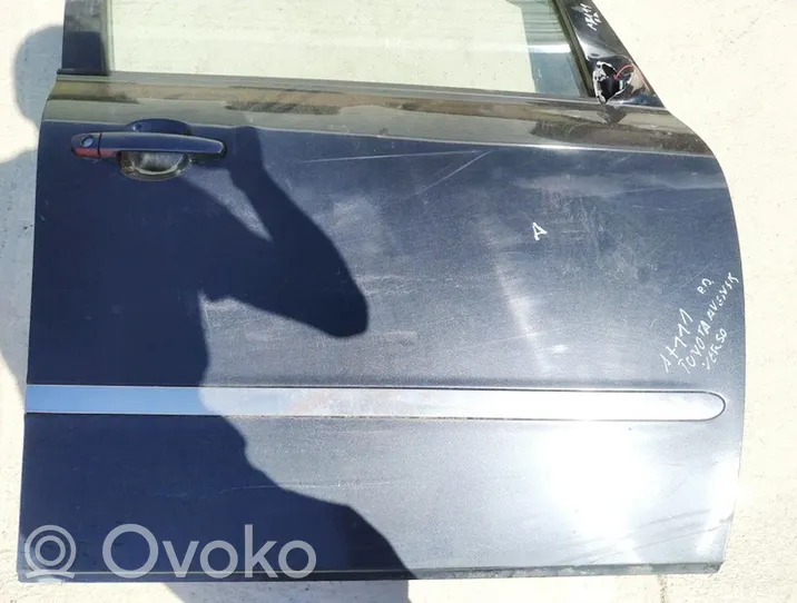 Toyota Avensis Verso Priekinės durys pilkos