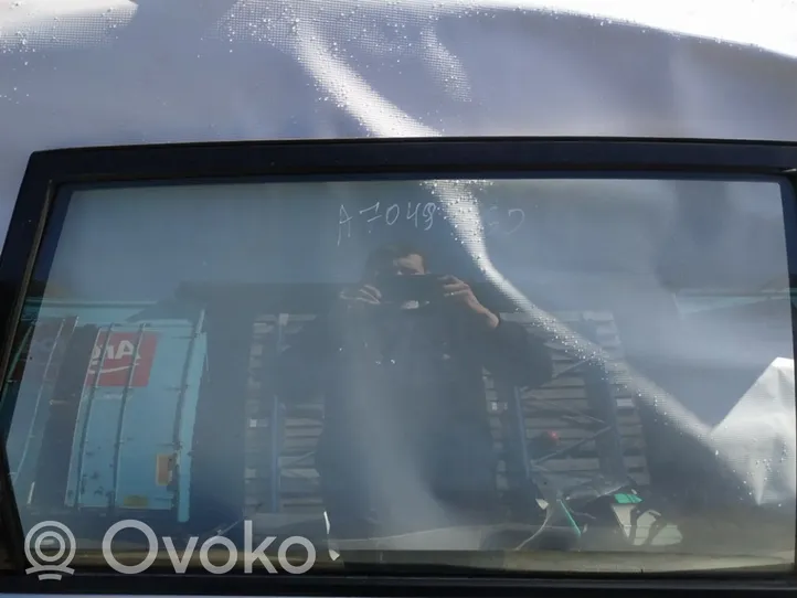 Toyota Avensis Verso Vitre de fenêtre porte arrière 
