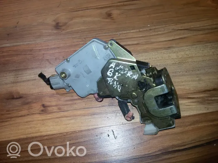 Nissan Almera Tino Rear door lock 