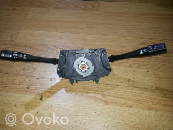 Honda Accord Leva/interruttore dell’indicatore di direzione e tergicristallo m10239