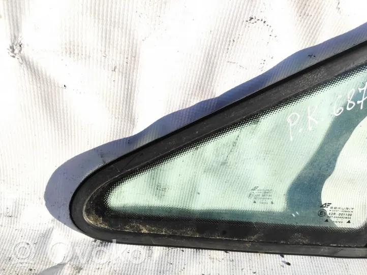 Ford Galaxy Fenêtre triangulaire avant / vitre 