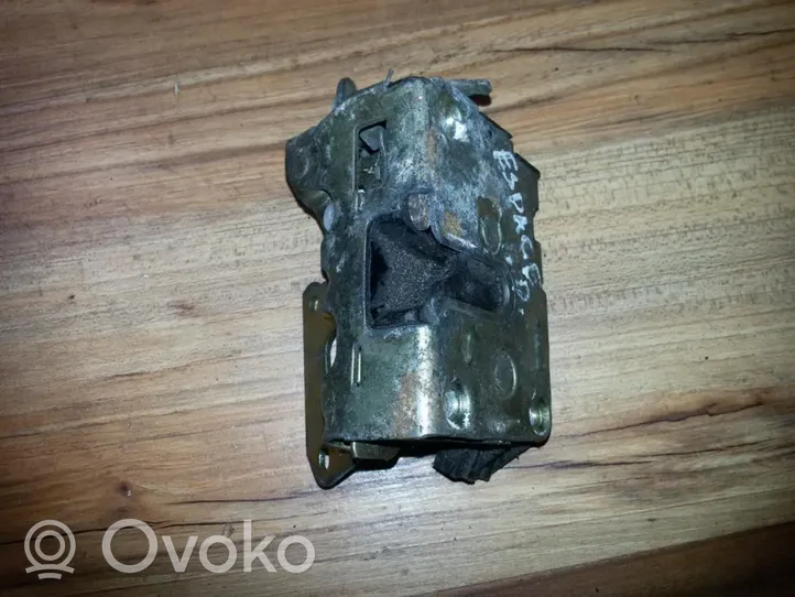 Renault Espace I Rear door lock 