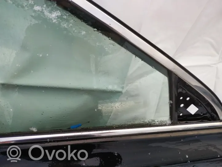 Subaru Outback Vitre de fenêtre porte avant (4 portes) 