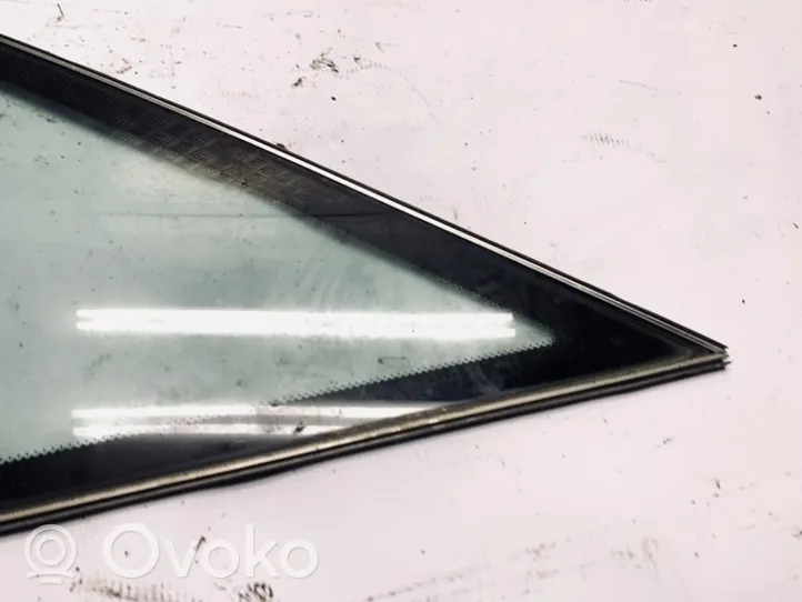 Audi 80 90 S2 B4 Rear side window/glass 