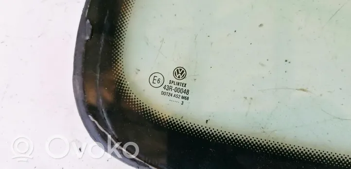 Volkswagen Touran I Aizmugurējais virsbūves sānu stikls 