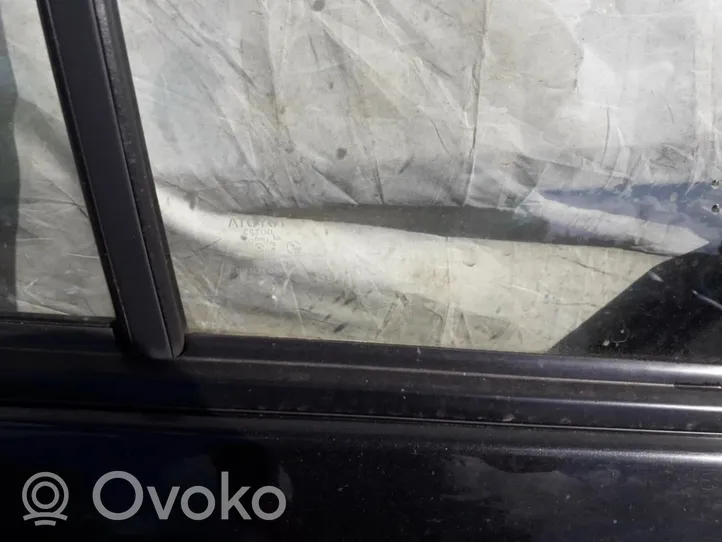 Toyota Corolla Verso E121 aizmugurējo durvju stikls 