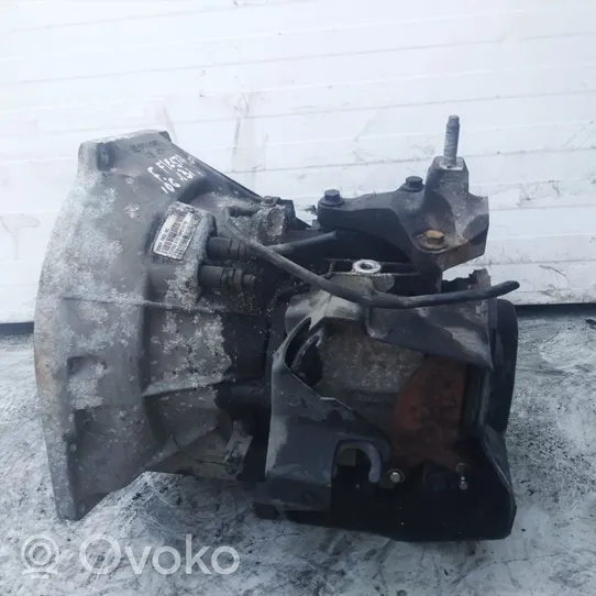 Ford Fiesta Механическая коробка передач, 5 передач 2S6R7F096AB