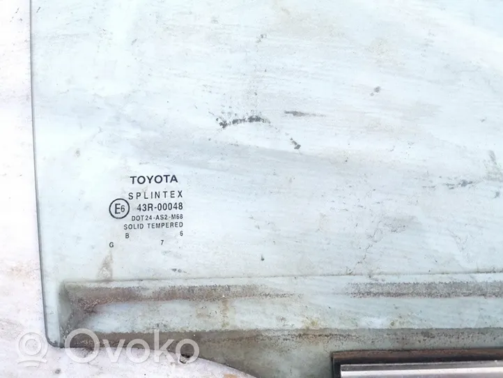 Toyota Avensis T250 Vetro del finestrino della portiera posteriore 