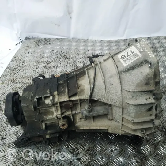 Mercedes-Benz C W202 Mechaninė 5 pavarų dėžė 124261060