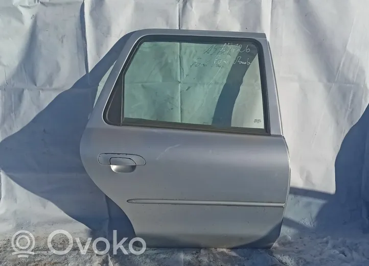 Ford Mondeo MK II Задняя дверь Pilka