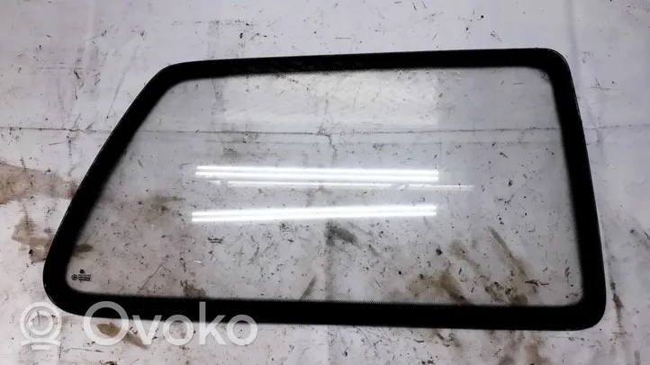 Volkswagen Golf III Rear side window/glass 