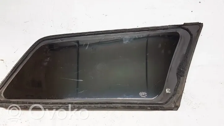 Volvo V50 Rear side window/glass 