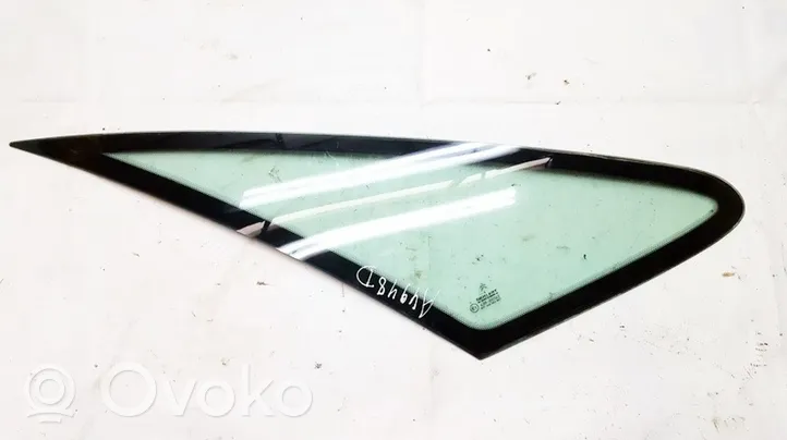 Citroen Xsara Picasso Trīsstūrveida stikls korpusa priekšpusē 