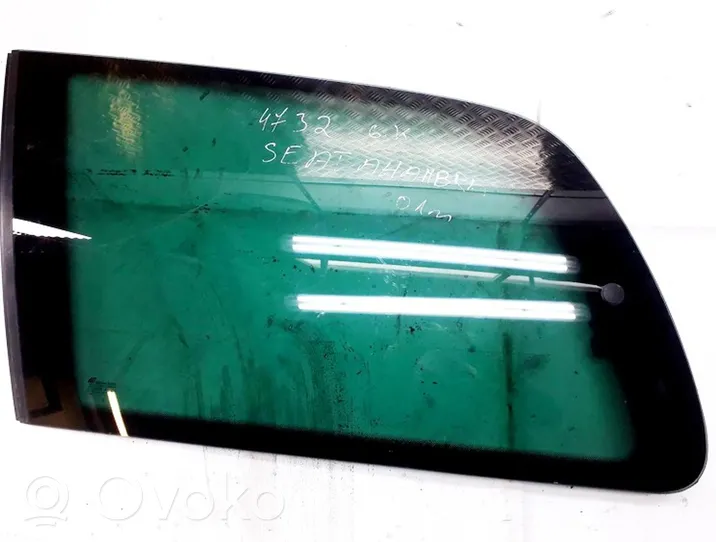 Seat Alhambra (Mk1) Rear side window/glass 