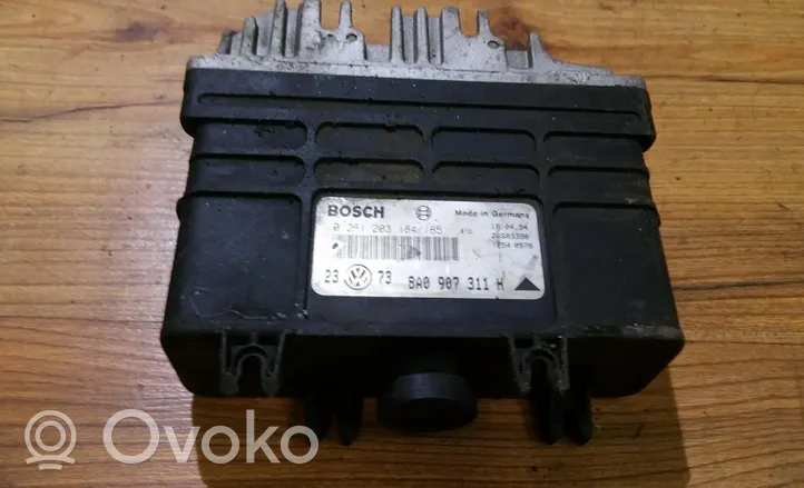 Volkswagen Golf III Sterownik / Moduł ECU 0261203184