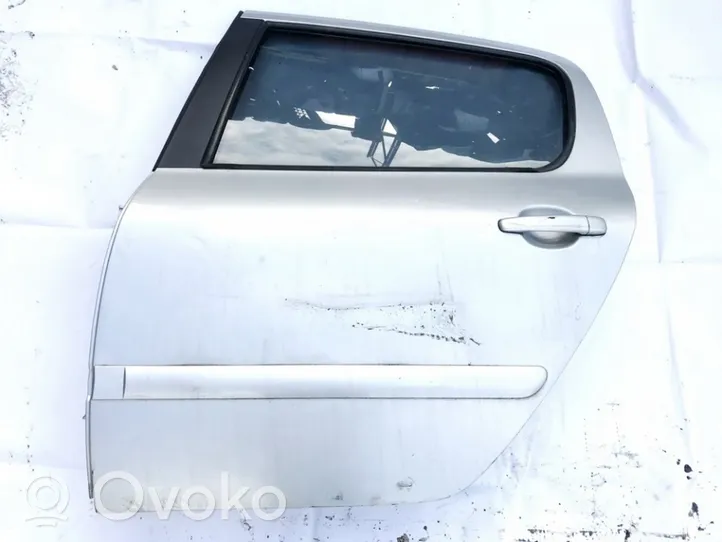 Peugeot 307 Takaovi sidabrine