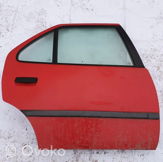 Peugeot 306 Aizmugurējās durvis raudonos