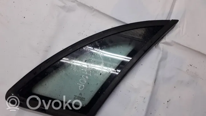 Citroen C5 Szyba karoseryjna tylna 