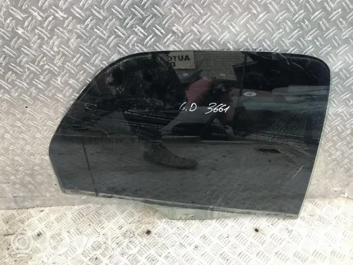 Citroen Xsara Picasso Vetro del finestrino della portiera posteriore 
