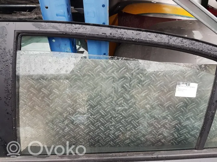 KIA Rio Takaoven ikkunalasi 