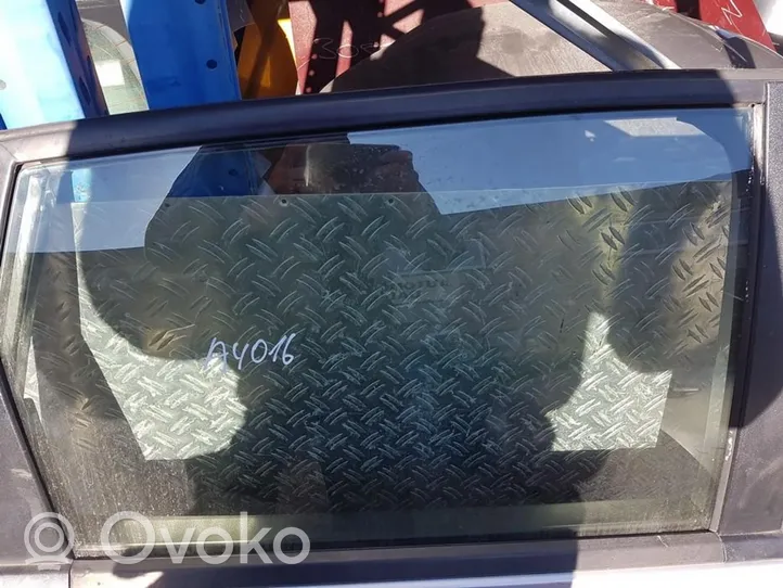 Ford Fiesta Vetro del finestrino della portiera posteriore 