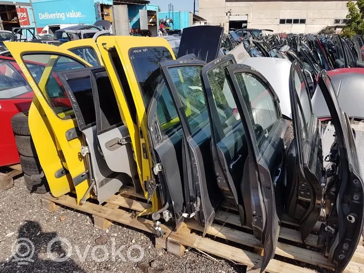 Renault Kangoo I Portiera posteriore geltonos