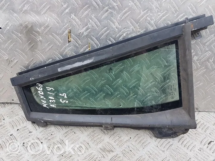 Ford Mondeo Mk III Rear vent window glass 