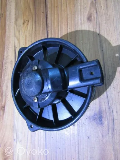 Toyota Corolla E90 Mazā radiatora ventilators 1940000071