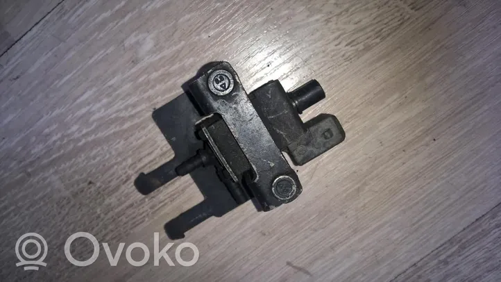 BMW 3 E36 Solenoidinis vožtuvas 72191133