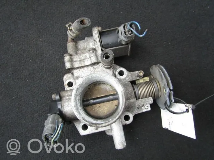 Mazda 323 Valvola a farfalla E9T06571