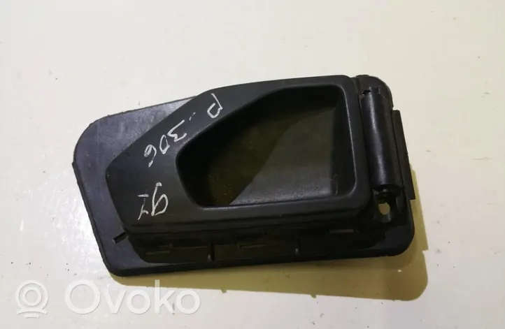 Peugeot 306 Rear door interior handle 9612535677