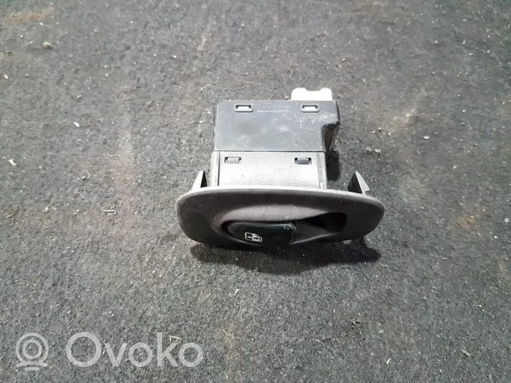 Hyundai Accent Electric window control switch 