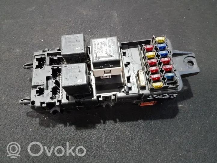 Mitsubishi Carisma Fuse box set mb953355