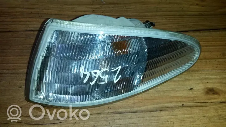 Ford Mondeo MK I Etusuuntavilkku e13010168