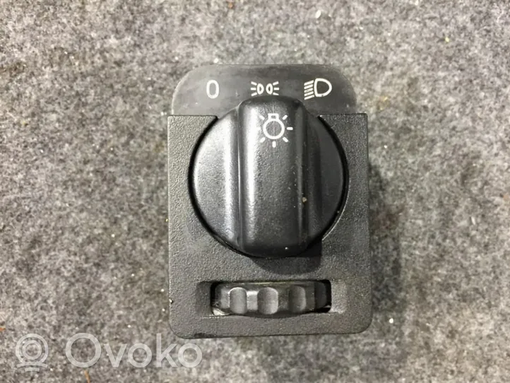 Opel Combo B Interruptor de luz 90481764