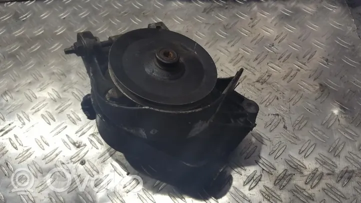 Renault Safrane Power steering pump 